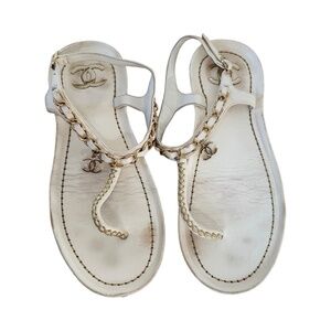Chanel White Leather Chain CC Flat Sandals — EU 40